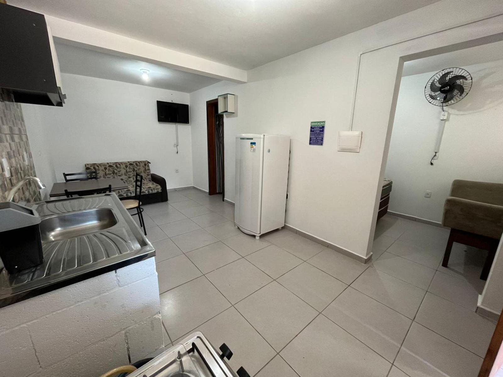 Appartement Kitnets No Campeche A 500 Metros Do Mar à Florianópolis Extérieur photo